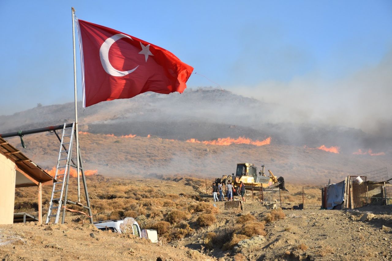 Canını hiçe saydı Türk bayrağını kurtardı! 6