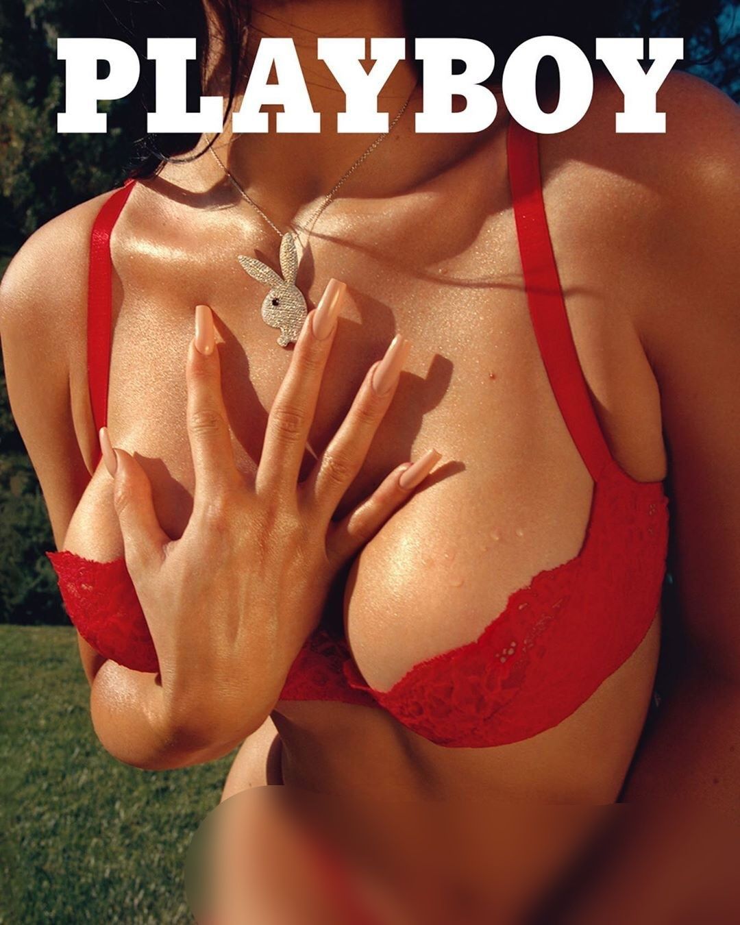 Kylie Jenner Playboy'a soyundu! 3