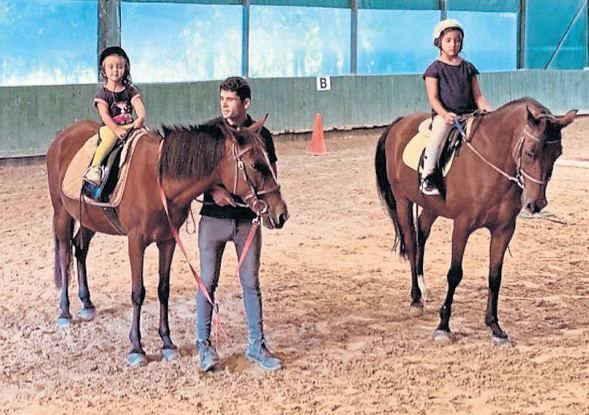 Binicilik dersi almaya başladılar! 2
