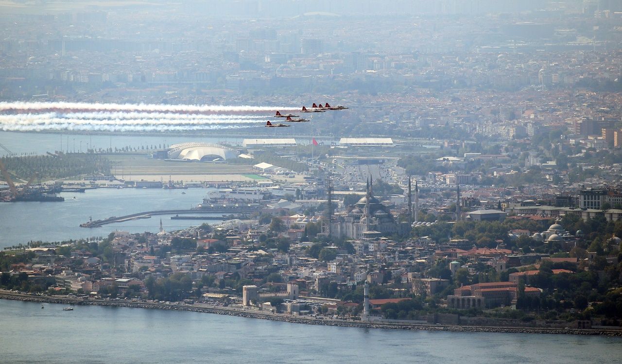 İstanbul Boğazı'nda Türk Yıldızları... 5