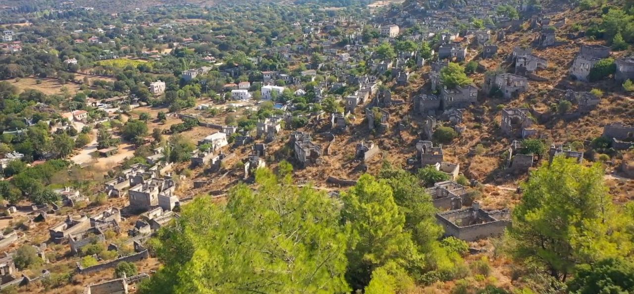 Fethiye'nin 'hayalet köy'ü havadan görüntülendi! 3