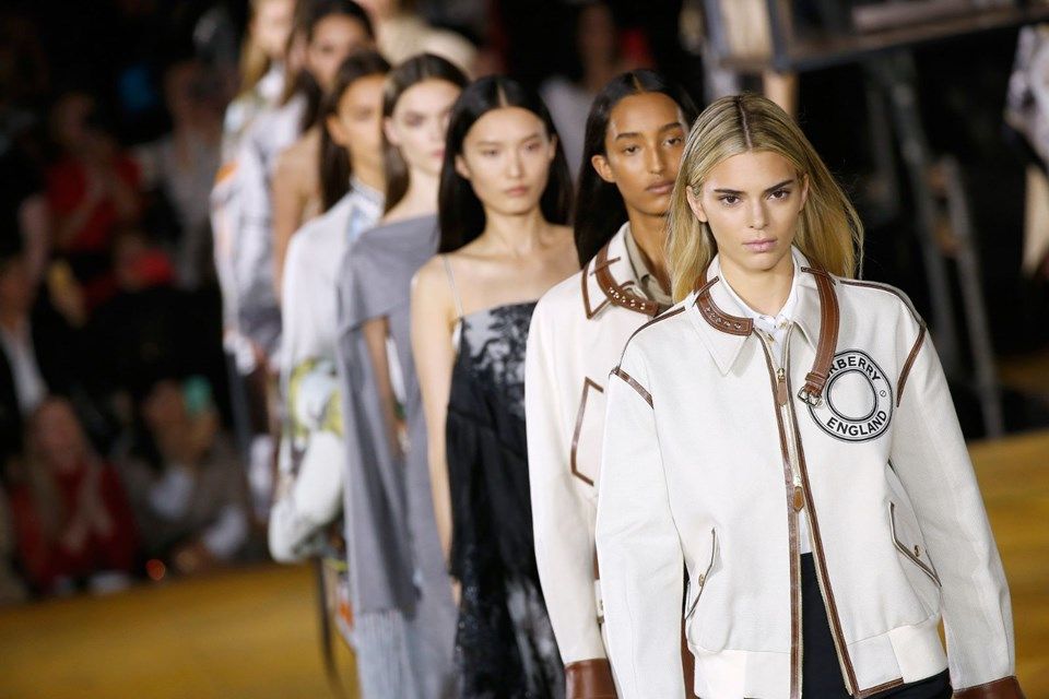 Kendal Jenner imaj değişikliğine gitti! 4