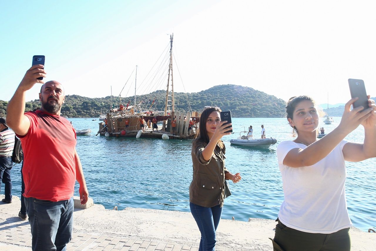 Antik gemi Abora IV Kaş'a geldi... 8