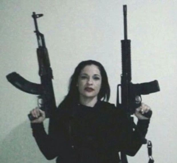 İşledikleri suçlarla erkekleri gölgede bıraktılar! 12