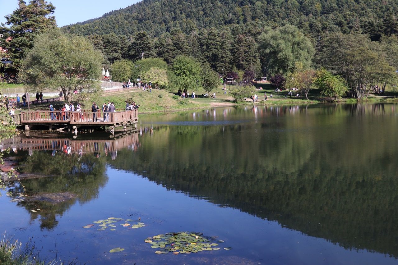 Gölcük Tabiat Parkı'na ziyaretçi akını... 2