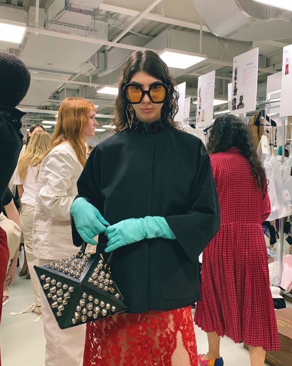 Gucci defilesinde yürüyen ilk Türk: Öykü Baştaş! 1