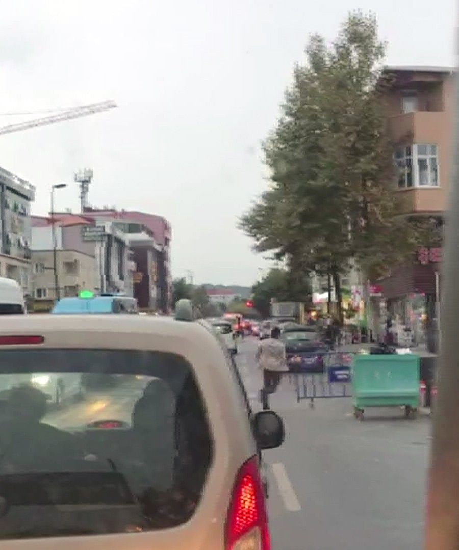 Tekmeleyip kurşun yağdırdı! 5