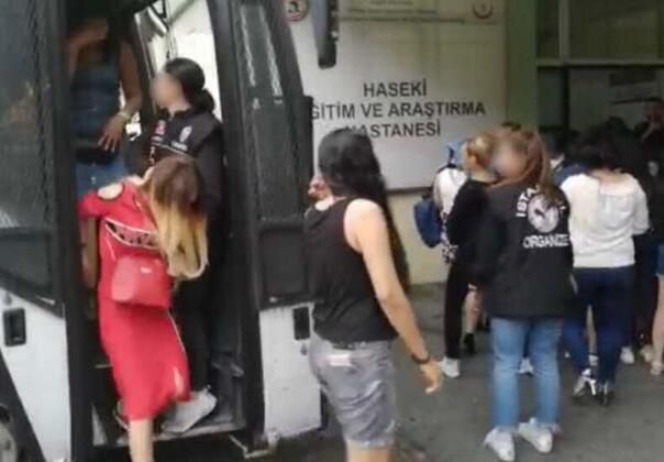 Gizli bölmelerde 27 kaçak konsomatris yakalandı! 5