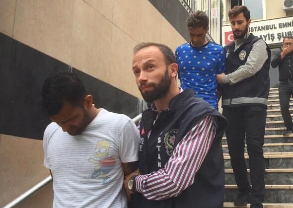 Sahte polisler saunada saklanırken yakalandılar! 2
