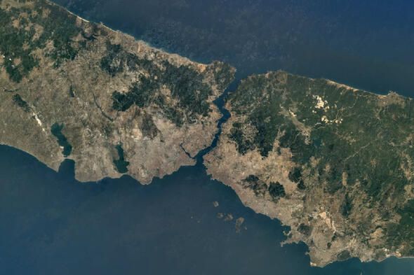 İstanbul risk altındaki kentler arasında! 18