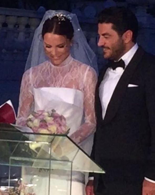 Ebru Şallı nikah masasına oturdu! 3