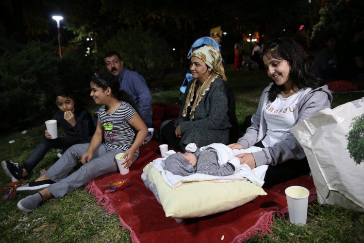 İstanbullu gece evlerine giremedi! 18