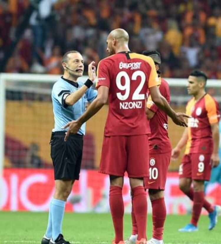 Cüneyt Çakır'dan derbiye damga vuran karar! 9