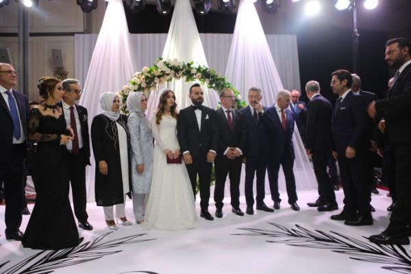 Özışık ailesinin mutlu günü! 3