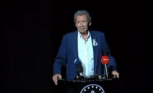 Usta oyuncu son yolculuğuna uğurlandı! 5