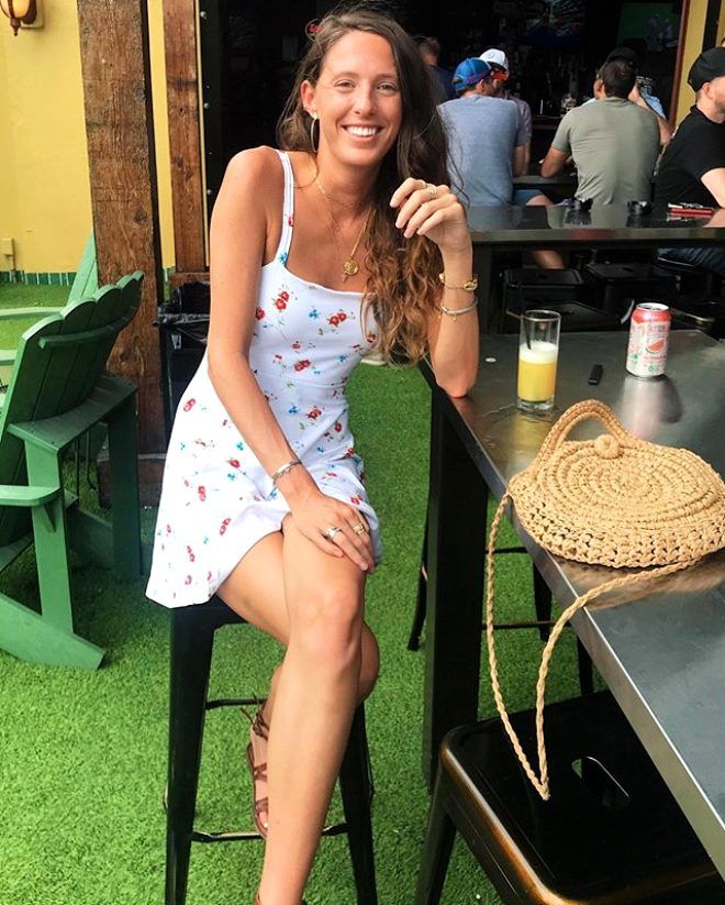 Şirket bikinili fotoğraflarını paylaştı! 6