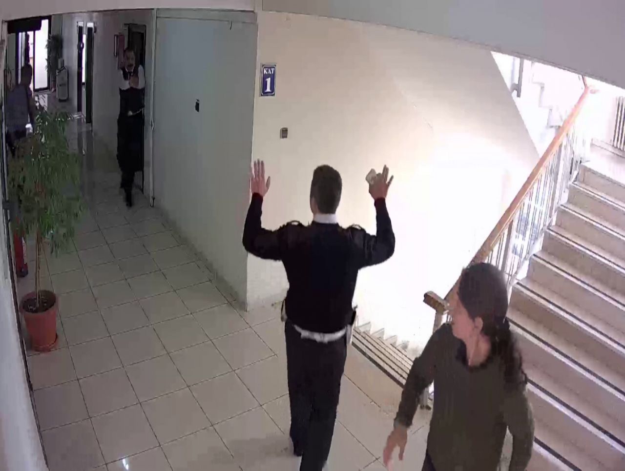 Altuğ Verdi'yi vuran polisin yakalanma anı ortaya çıktı! 1