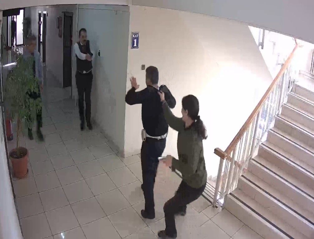Altuğ Verdi'yi vuran polisin yakalanma anı ortaya çıktı! 3