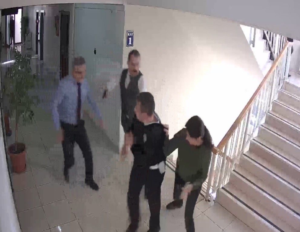 Altuğ Verdi'yi vuran polisin yakalanma anı ortaya çıktı! 4