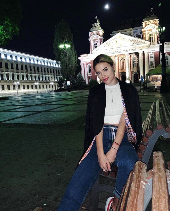 Güzel modelin imdadına Türk hekimler yetişti! 5