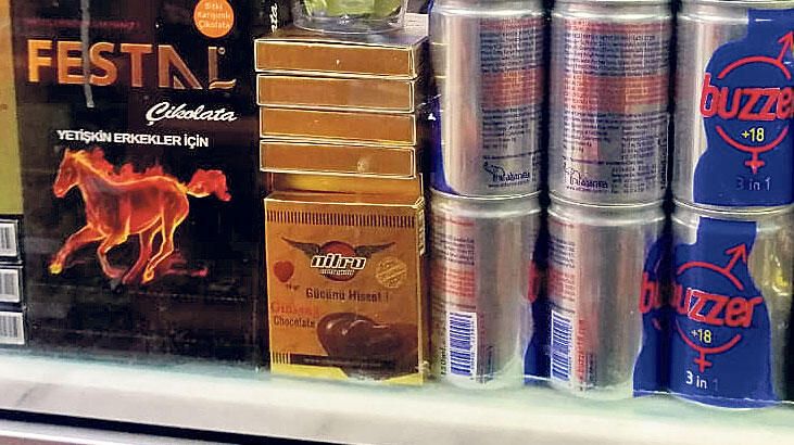 Erkekliklerini o hap ve içeceklerde arıyorlar! 1