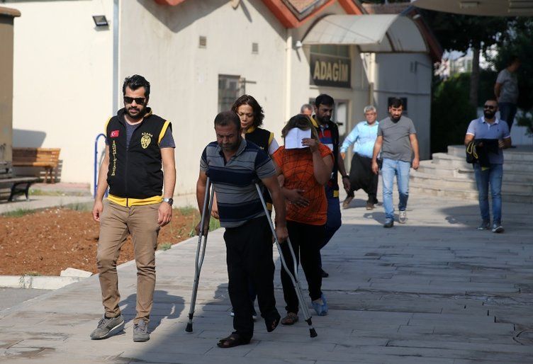 Fuhuş yaparken basıldılar! 6