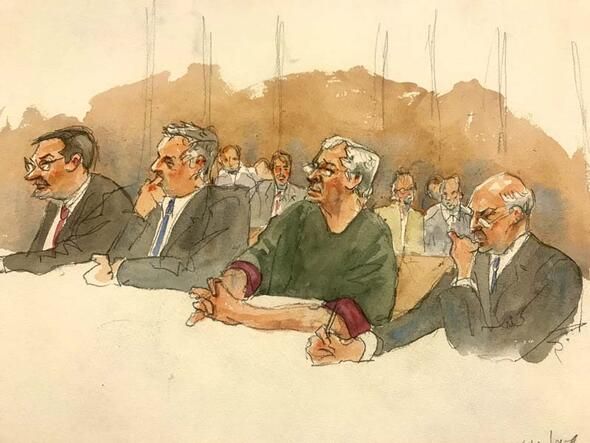 Prens Andrew'le ilişkiye zorlandı! Kanama geçirdi 8