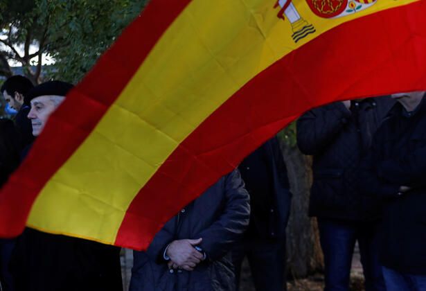 Diktatör Franco'nun naaşı Madrid'e taşınıyor! 23