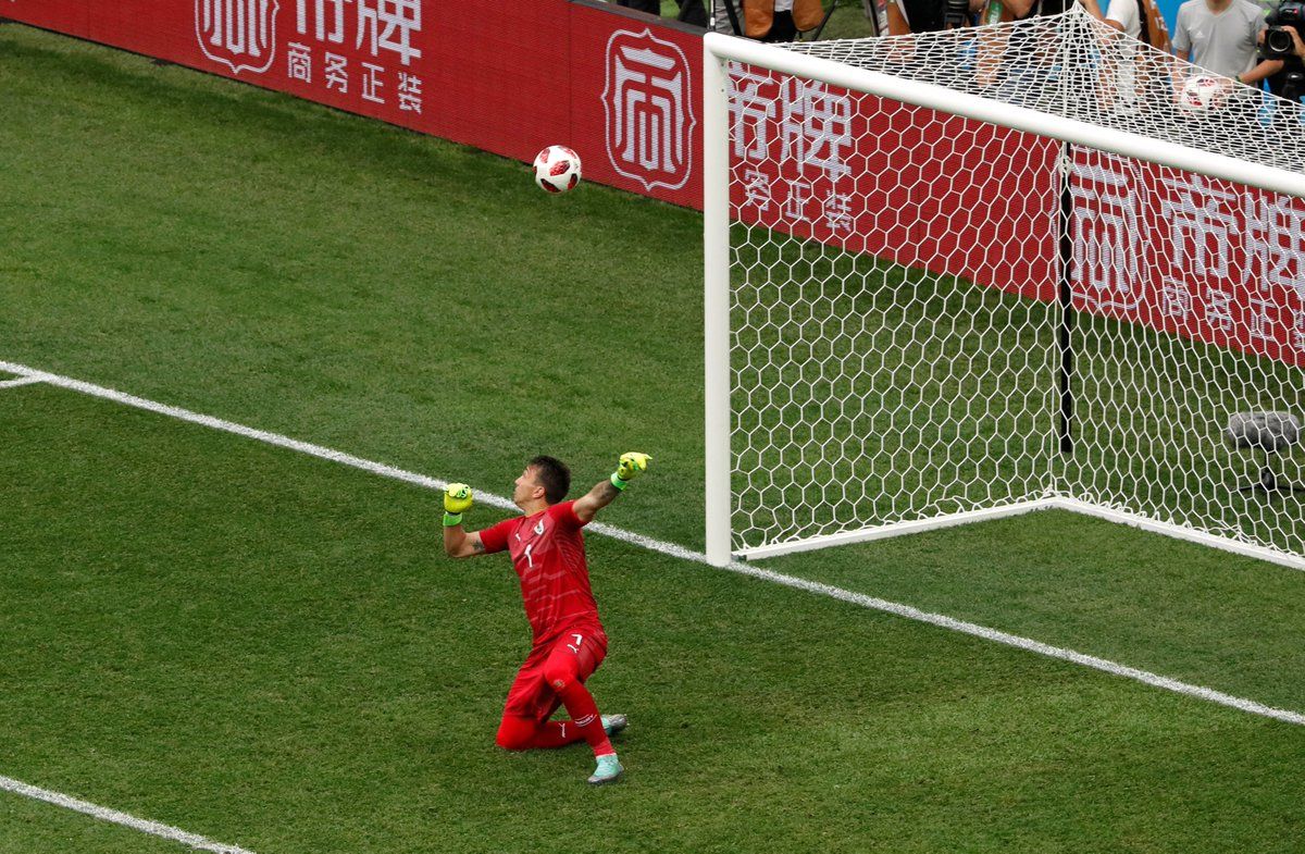 Muslera, yediği golde 'bilimsel olarak' hatasız! 1