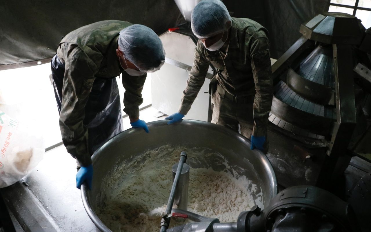 TSK, Tel Abyad halkının yaralarını sarıyor! 2