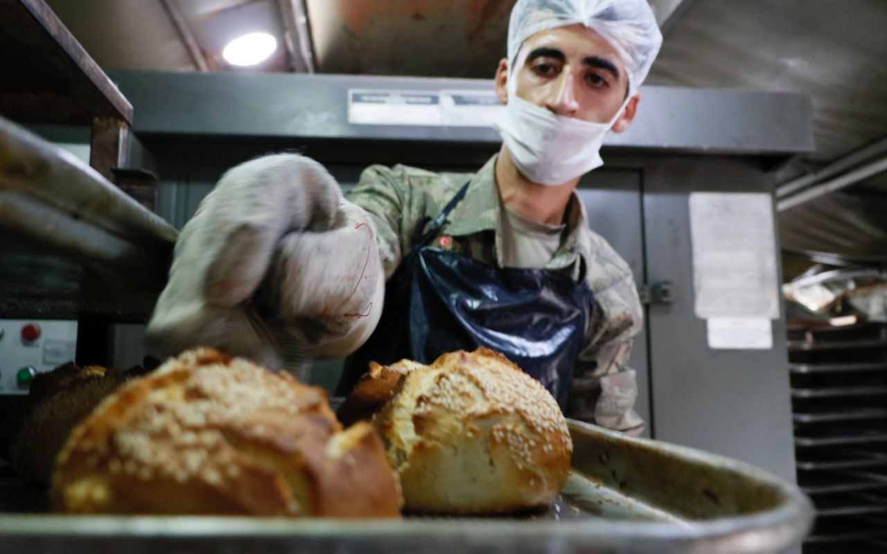 TSK, Tel Abyad halkının yaralarını sarıyor! 12