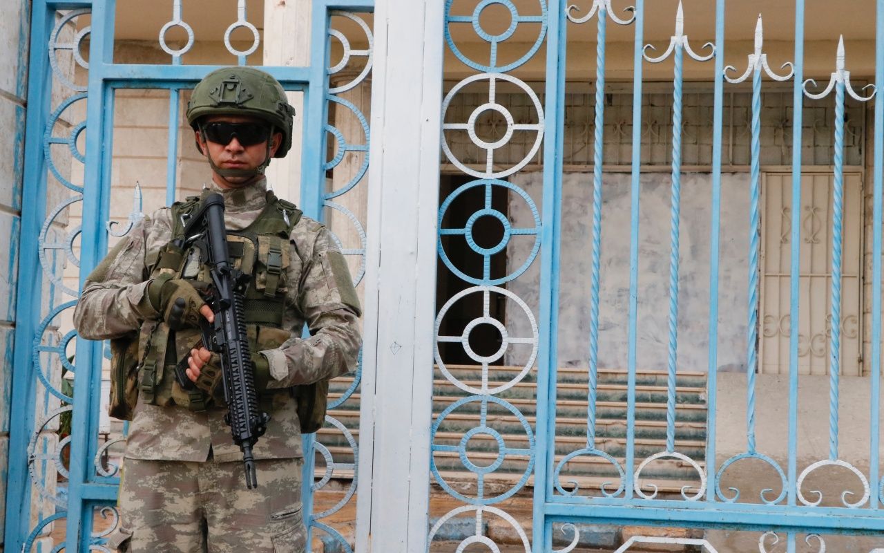 TSK, Tel Abyad halkının yaralarını sarıyor! 18