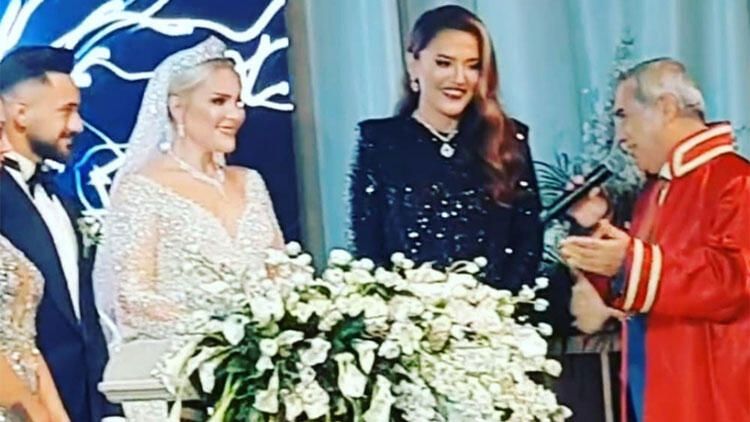 Selin Ciğerci ile Gökhan Çıra dünya evine girdi! 16