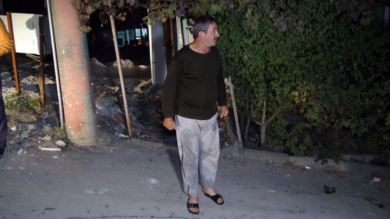 Kavga ettiği kardeşini eve kilitleyip ateşe verdi! 2