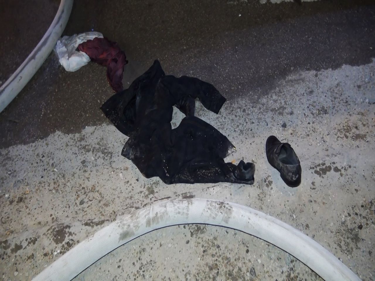 Kavga ettiği kardeşini eve kilitleyip ateşe verdi! 5