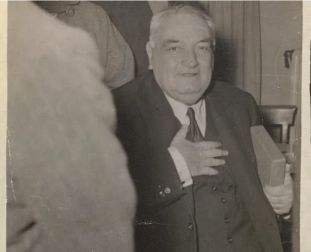 Unutulmaz şiirleri ve hayatıyla usta şair Yahya Kemal Beyatlı! 8