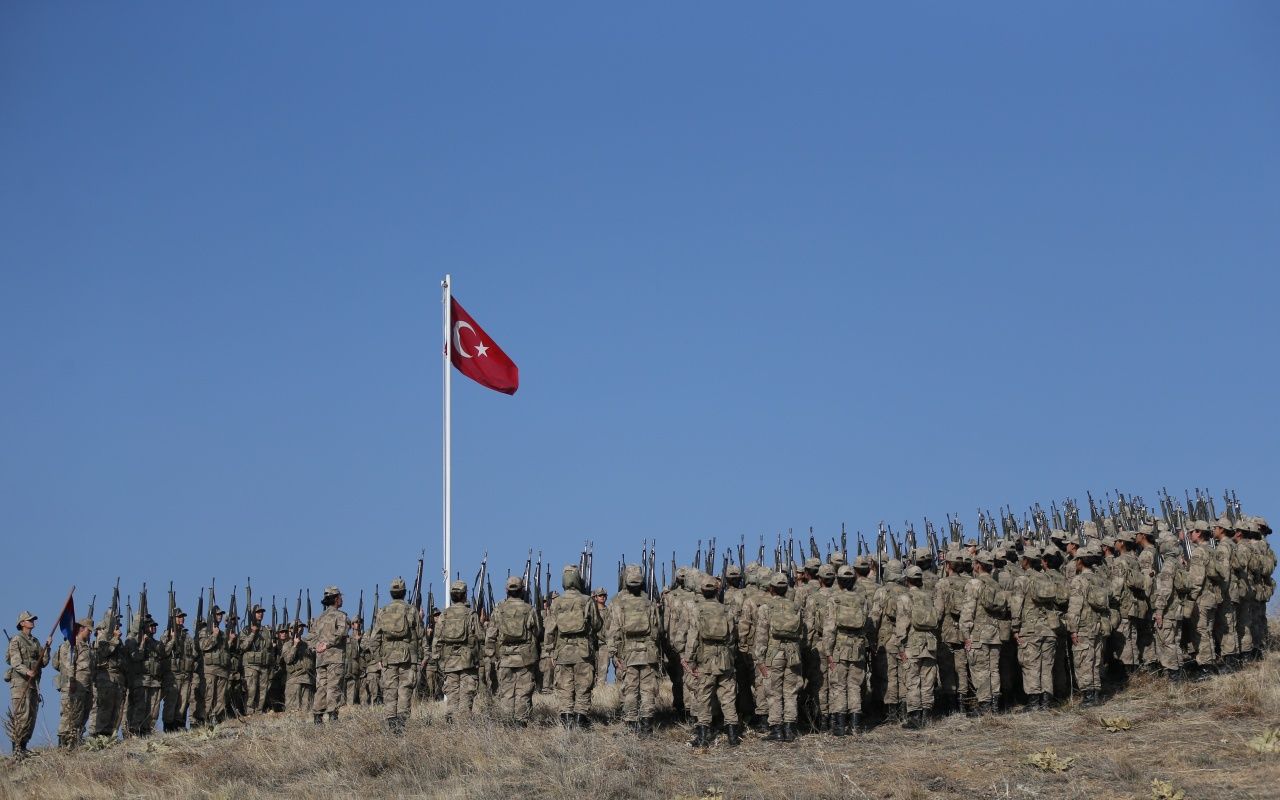 Kadın astsubay adaylarının zorlu eğitimi! 13