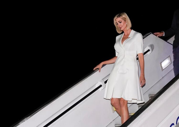 Ivanka Trump'ın elini öptü dünya gündemine girdi! 38