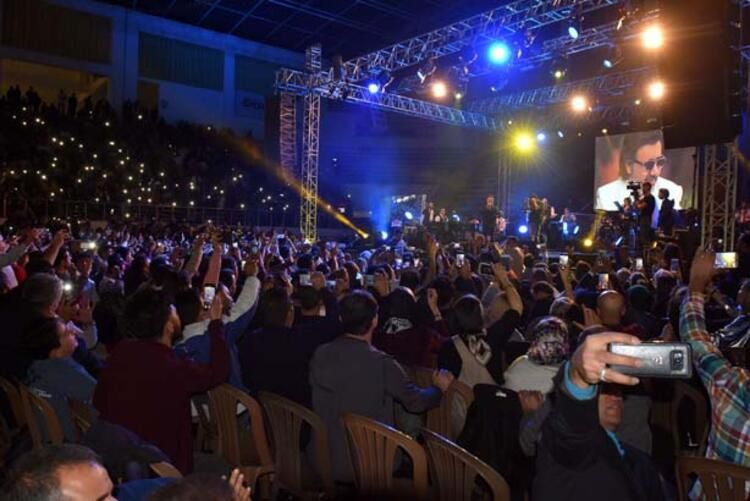 Van'a bir gecede 6 bin İranlı geldi! 22