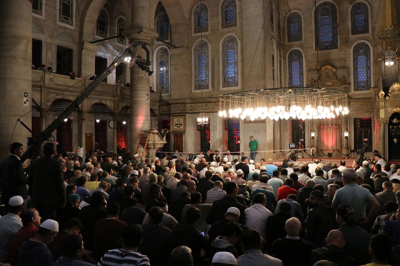 İstanbul'da Mevlit Kandili idrak edildi! 1