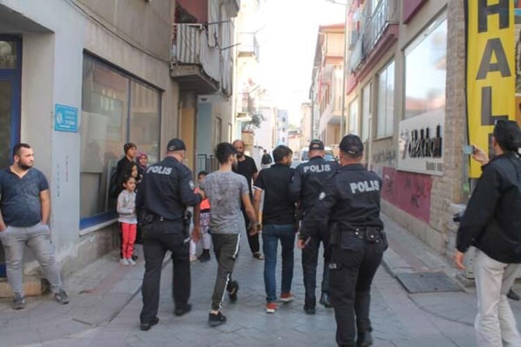 İğrenç pazarlık cinayetle bitti! Bıçağı göğsüne sapladı... 5