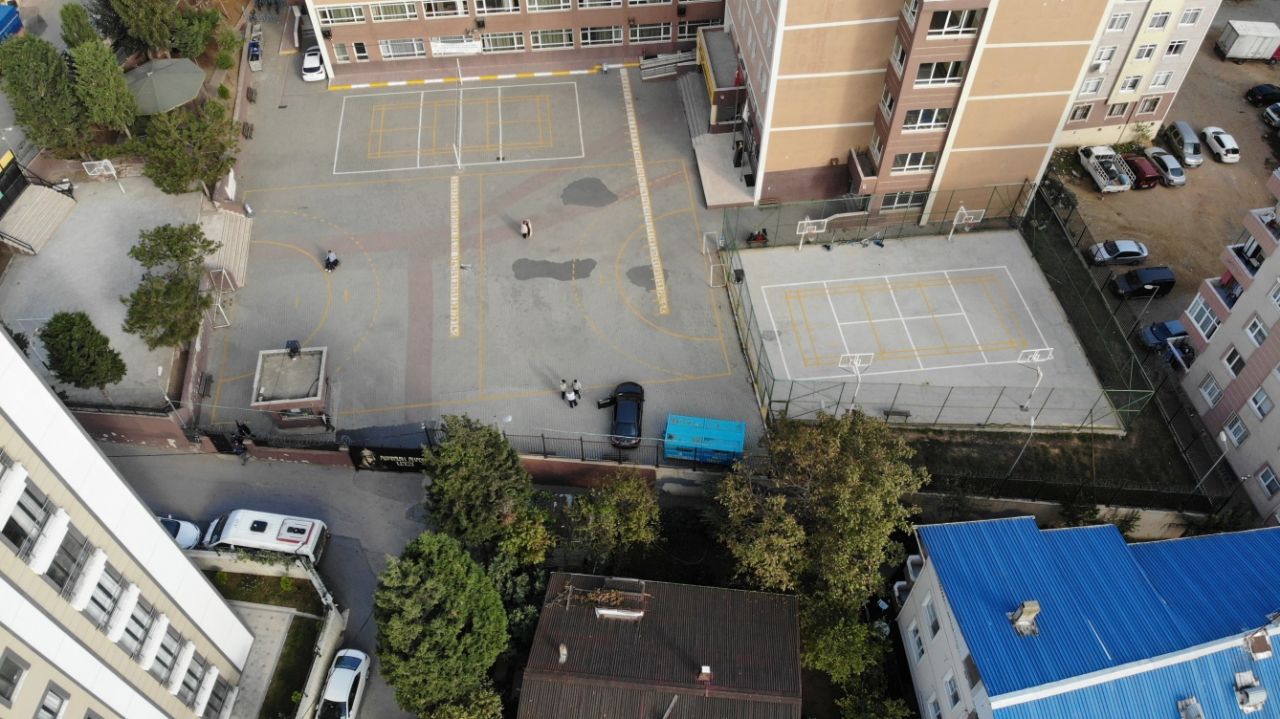 Kız öğrenci sınava girmemek için pencereden atladı 6