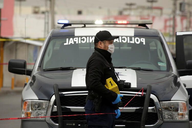Vahşet! Öldürdüler, parçaladılar, sonra da poşetlerle otoyola attılar... 13