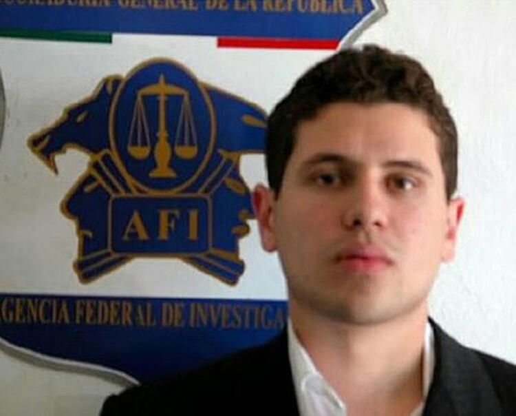 Vahşet! Öldürdüler, parçaladılar, sonra da poşetlerle otoyola attılar... 22