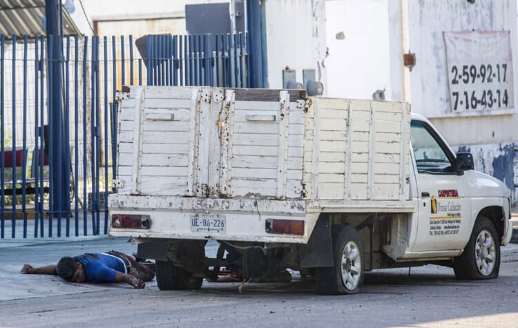 Vahşet! Öldürdüler, parçaladılar, sonra da poşetlerle otoyola attılar... 34