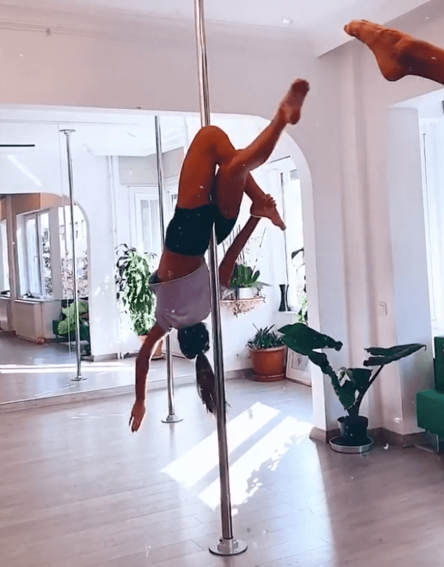 Şeyma Subaşı bu kez de direk dansı ile gündemde! 14