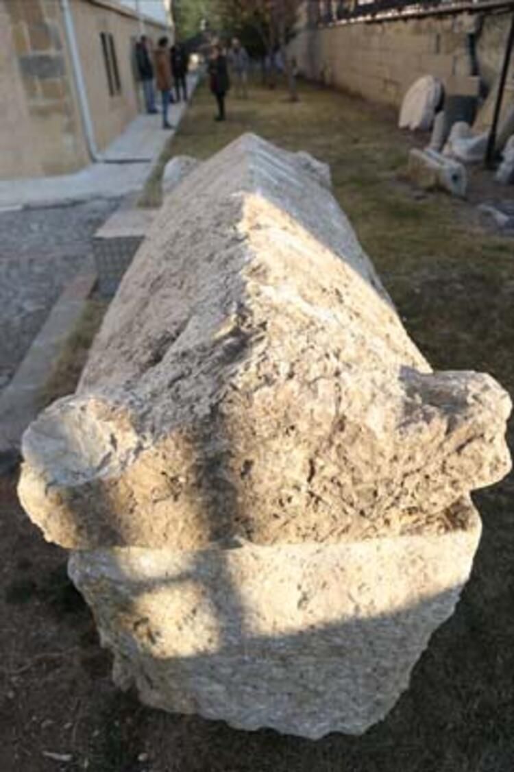 Çorum'da 2 bin yıllık lahit bulundu! 6