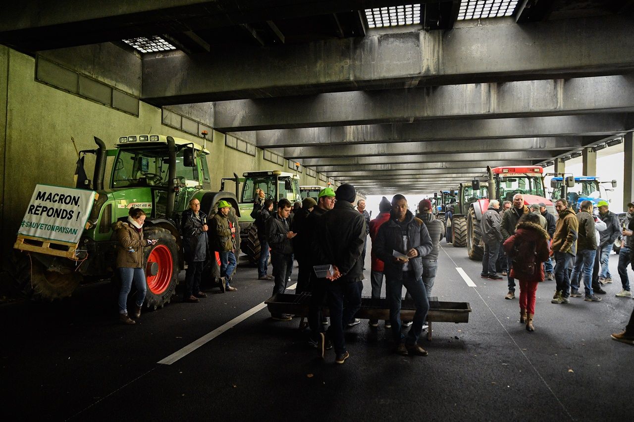 Paris'te traktörlü öfke... 21