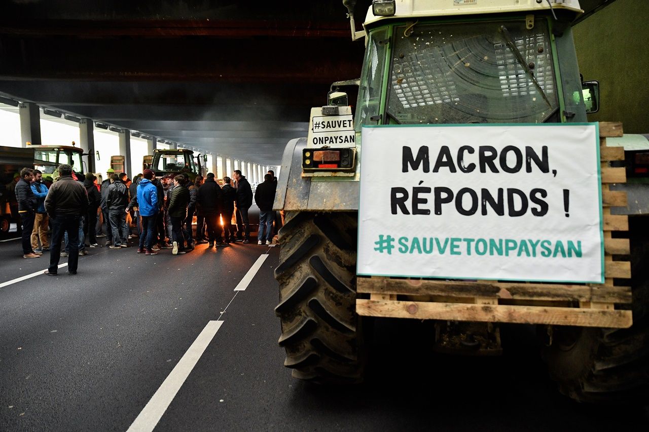 Paris'te traktörlü öfke... 28
