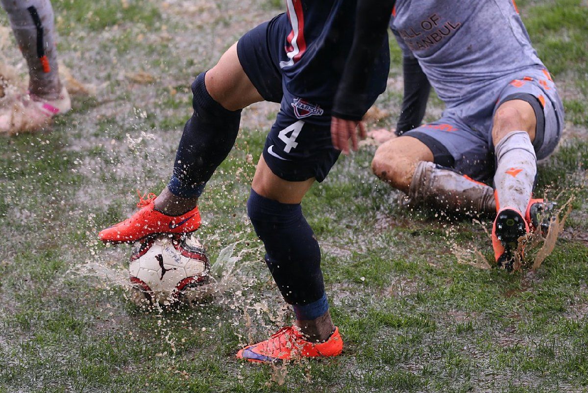 Hekimoğlu Trabzon-Başakşehir maçı bu zeminde oynandı! 3